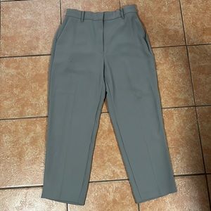 Aritzia Wilfred gray cropped pants